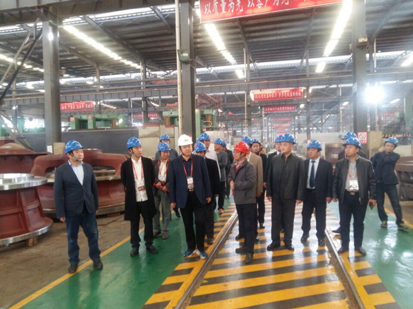 參觀南昌礦山機(jī)械有限公司_副本.jpg